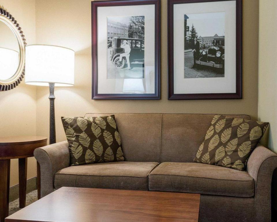 Comfort Hotel Starkville