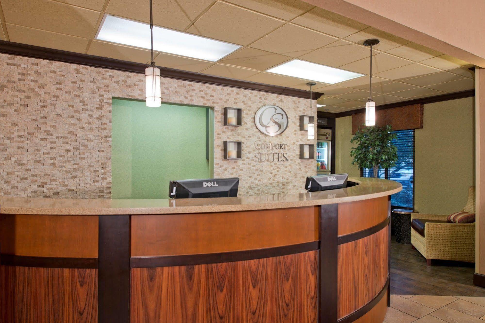 Comfort Hotel Starkville