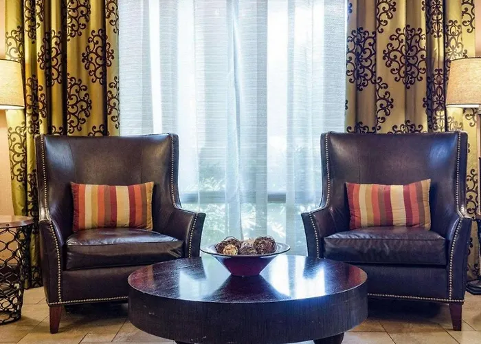 Comfort Suites